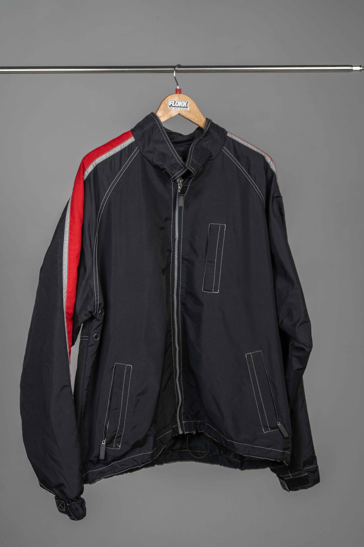 1990's Malboro Unlimeted Gear 'Compass' Wind breaker