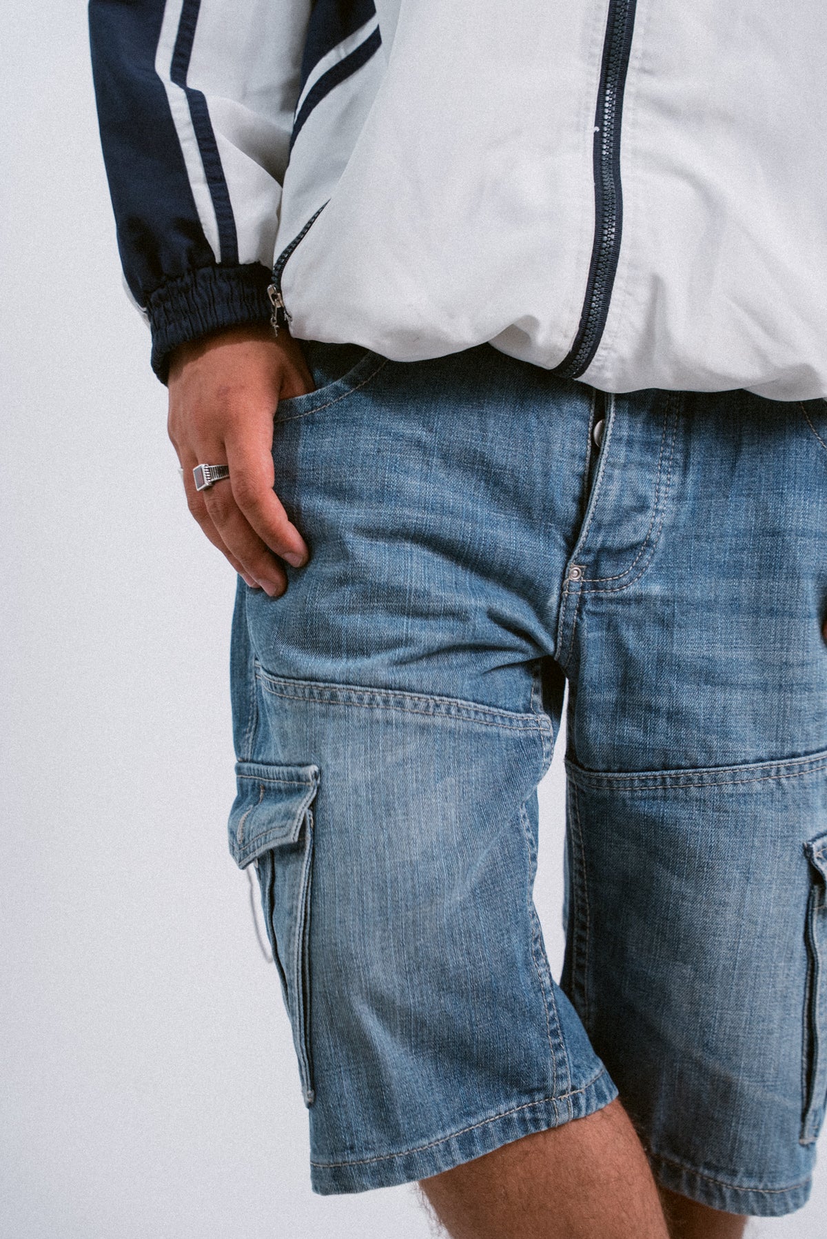 Denim cargo shorts-42/33