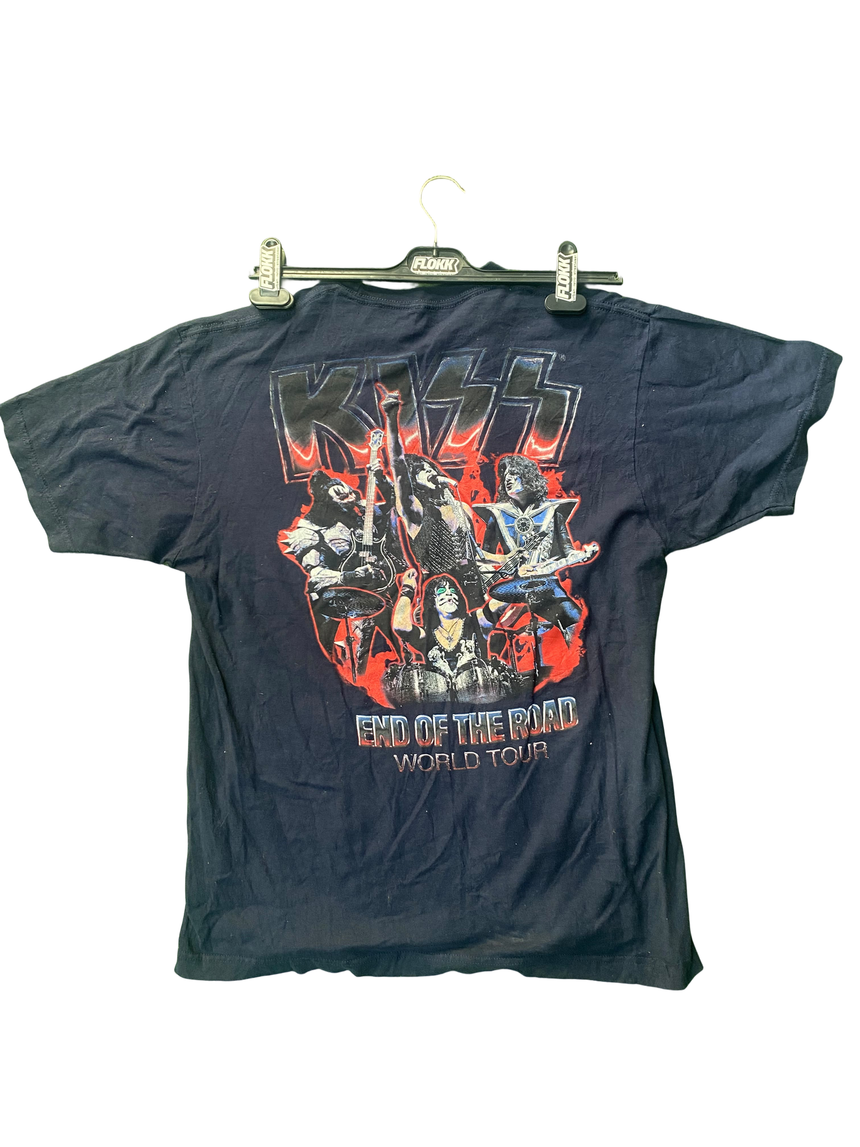 KISS tee
